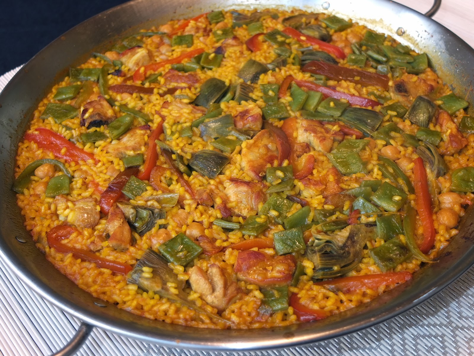 Paella with natural colour contrast